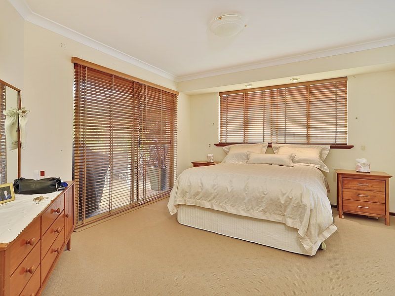 6 Liddell Heights, Leeming WA 6149