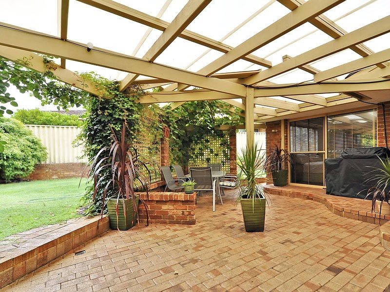 6 Liddell Heights, Leeming WA 6149