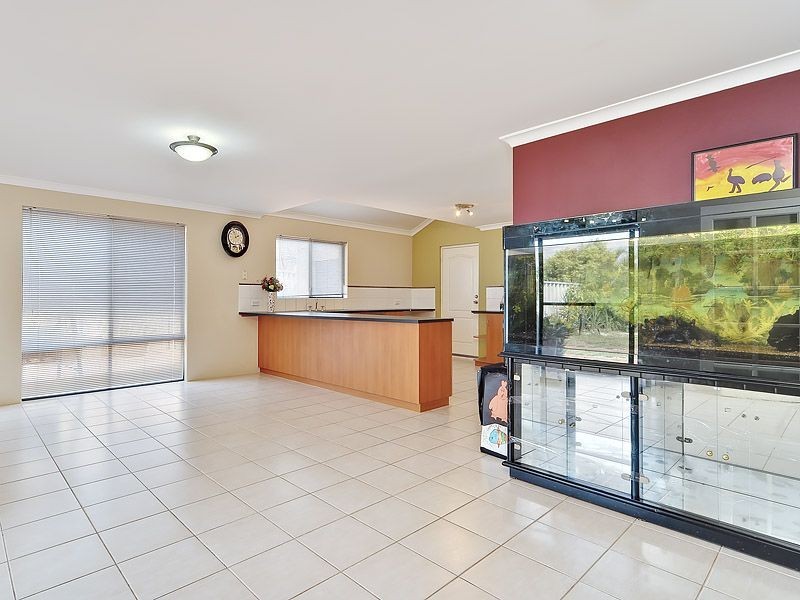 9 Beesley Court, Success WA 6164