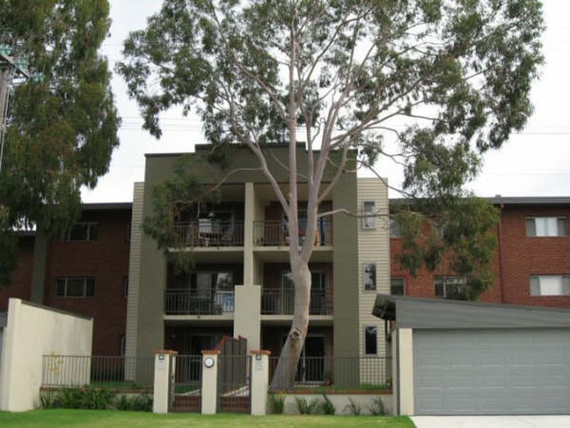 15/15 Rosalind Way, Coolbellup WA 6163