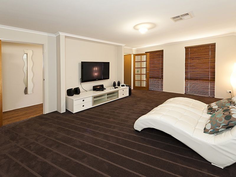 25 The Bridgeway, Canning Vale WA 6155