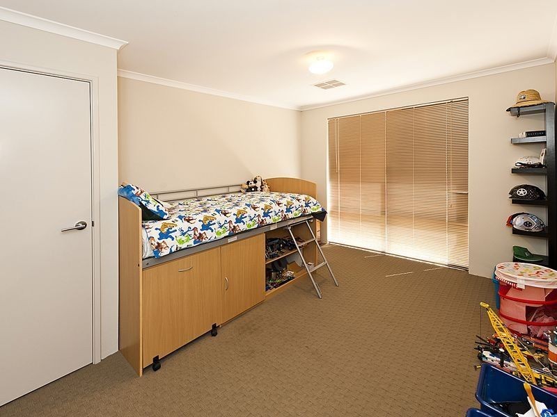 25 The Bridgeway, Canning Vale WA 6155