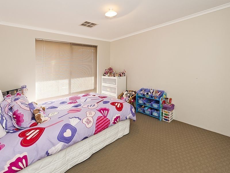 25 The Bridgeway, Canning Vale WA 6155