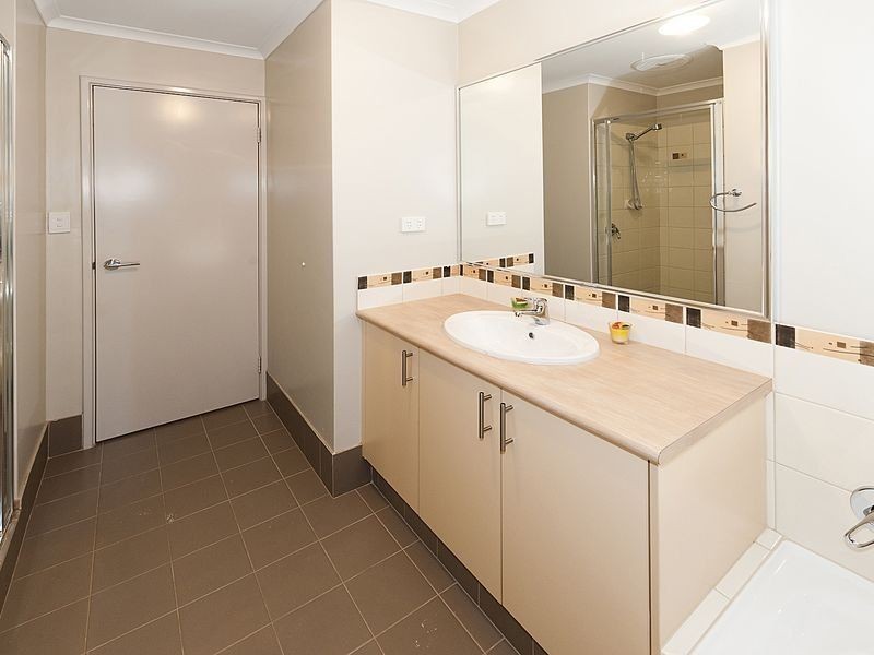 25 The Bridgeway, Canning Vale WA 6155