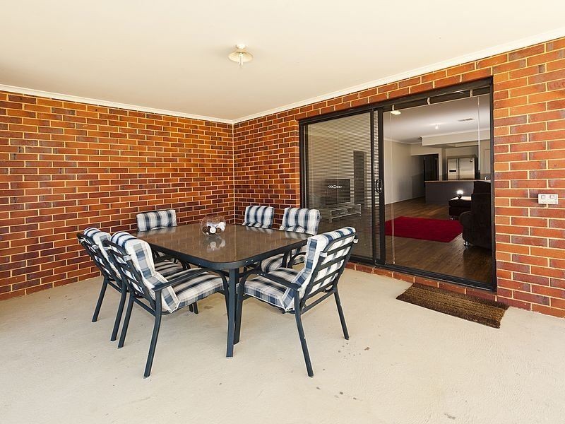 25 The Bridgeway, Canning Vale WA 6155