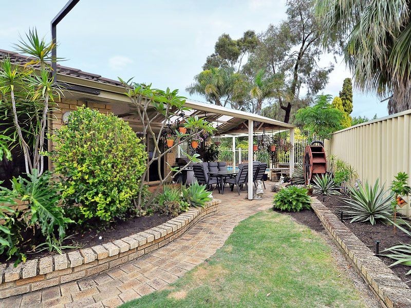 4 Gledhill Way, Leeming WA 6149