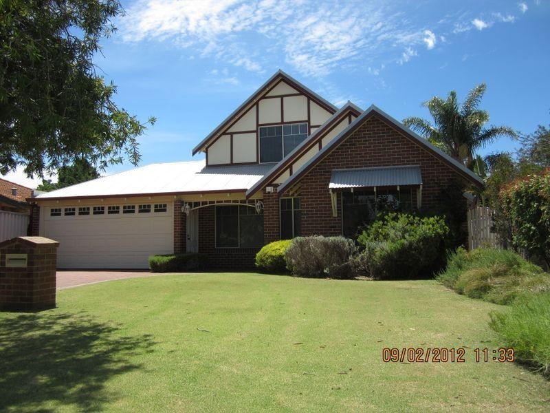 12 Hayton Mews, Atwell WA 6164