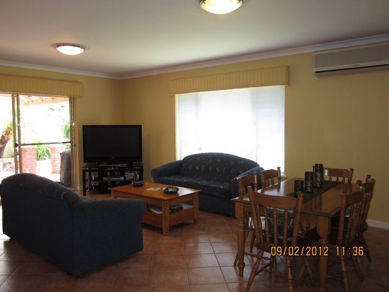 12 Hayton Mews, Atwell WA 6164