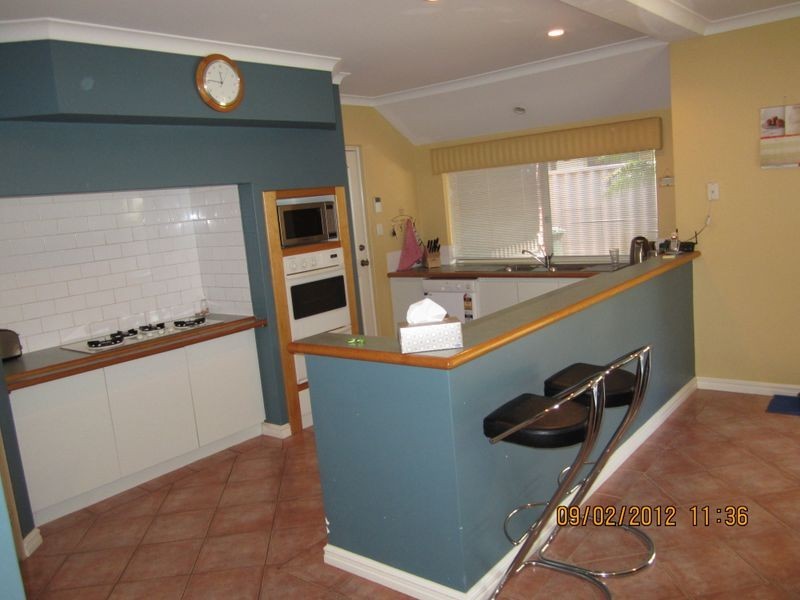 12 Hayton Mews, Atwell WA 6164