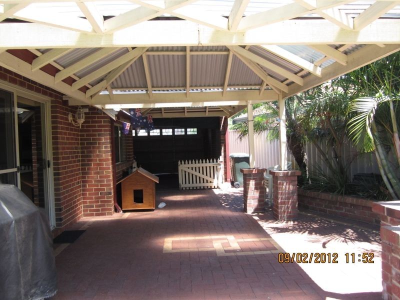 12 Hayton Mews, Atwell WA 6164