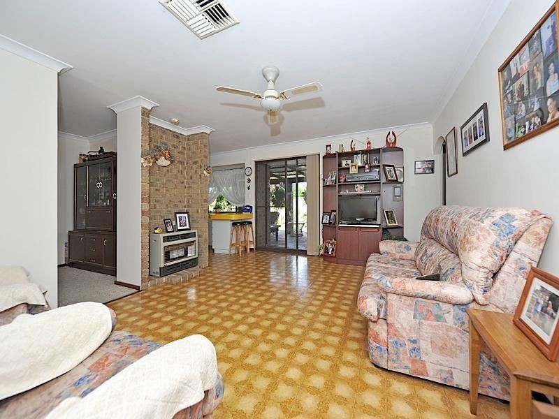 13 Mifflin Place, Leeming WA 6149