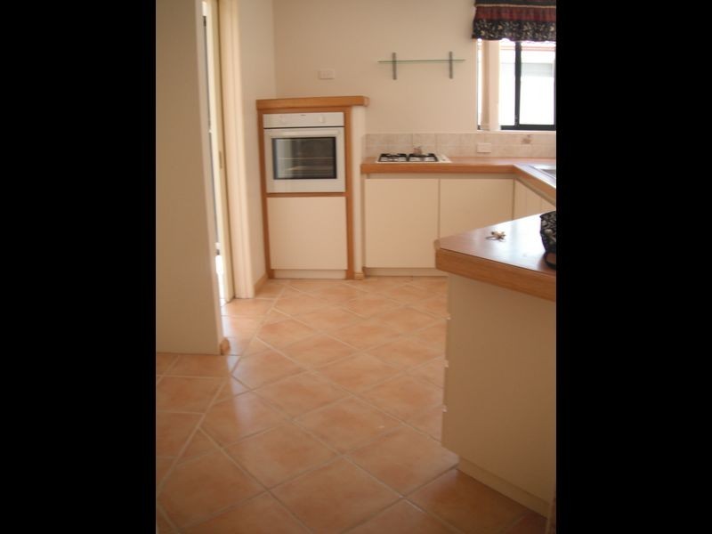 17 Folland Parade, Atwell WA 6164