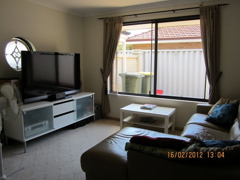 17 Folland Parade, Atwell WA 6164