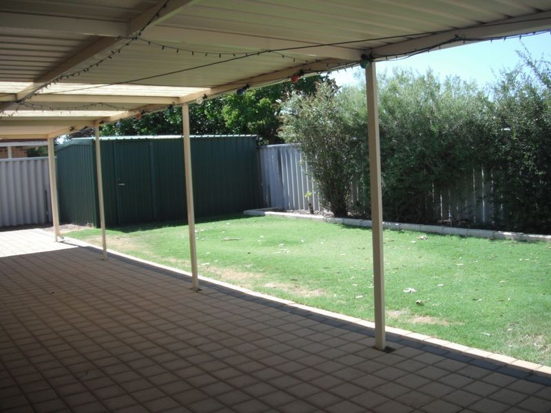 17 Folland Parade, Atwell WA 6164