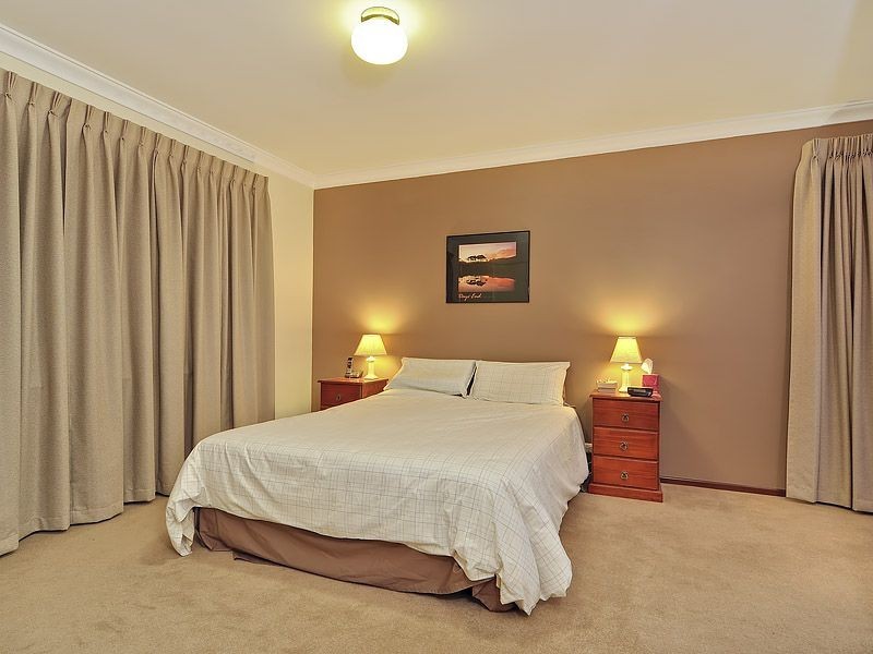 9 Keys Court, Leeming WA 6149