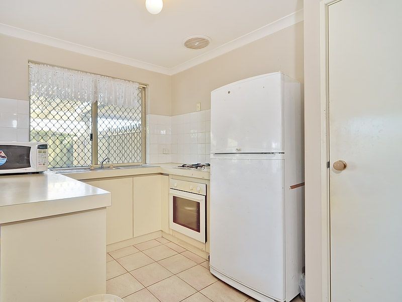 17A Sunshine Place, Bibra Lake WA 6163