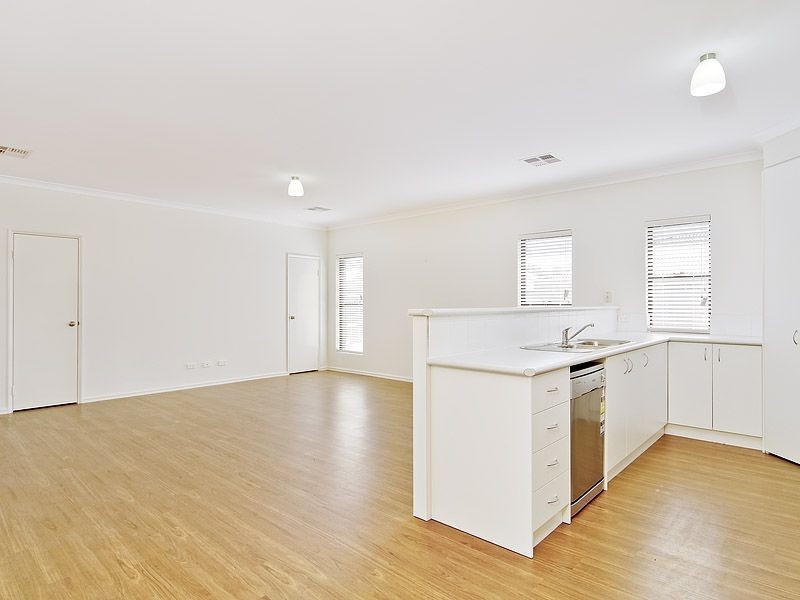 11 Panozza Circle, Maddington WA 6109