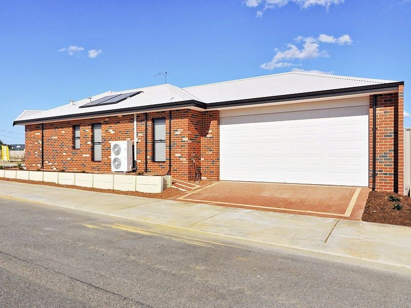 11 Panozza Circle, Maddington WA 6109