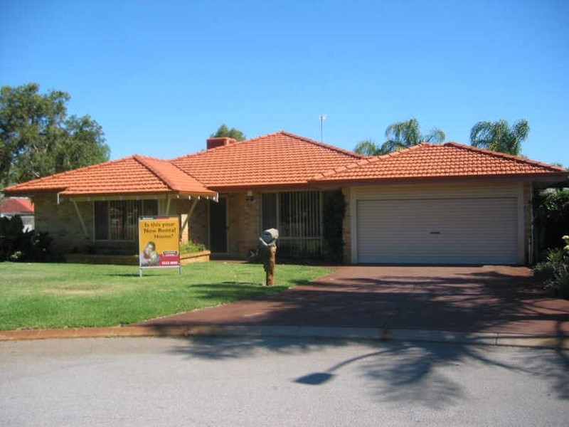 16 Hansted Court, Ballajura WA 6066