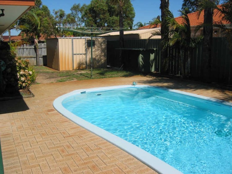 16 Hansted Court, Ballajura WA 6066