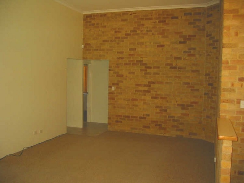 16 Hansted Court, Ballajura WA 6066