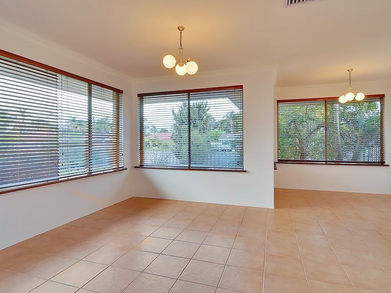 8 Farrow Way, Bibra Lake WA 6163