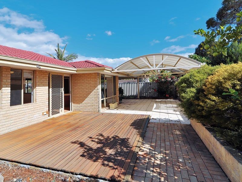 8 Farrow Way, Bibra Lake WA 6163