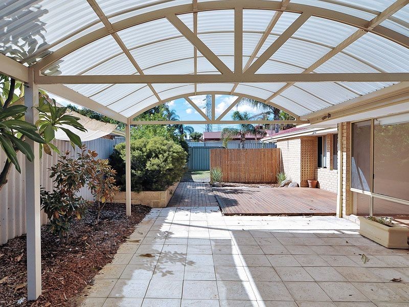 8 Farrow Way, Bibra Lake WA 6163