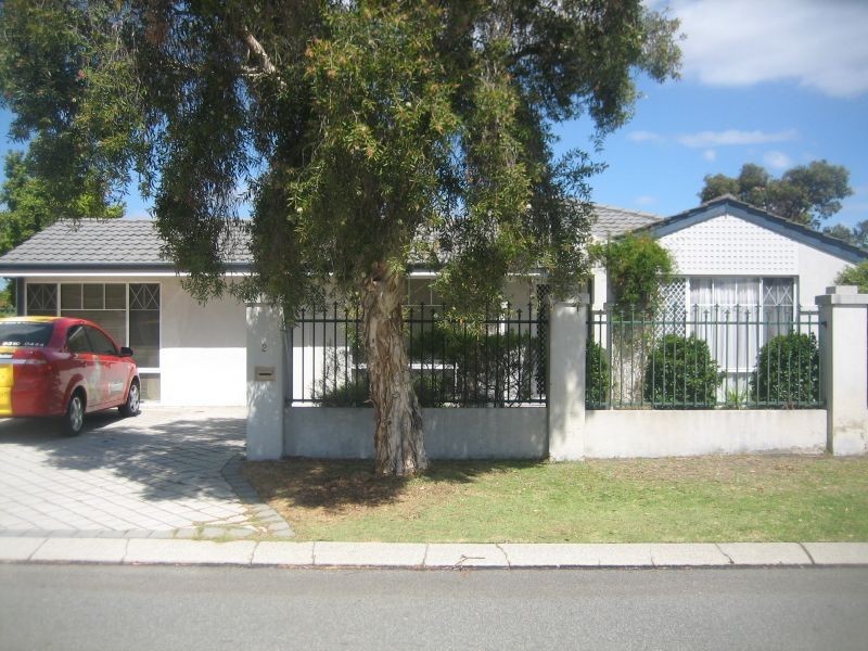 2 Daley Close, Atwell WA 6164