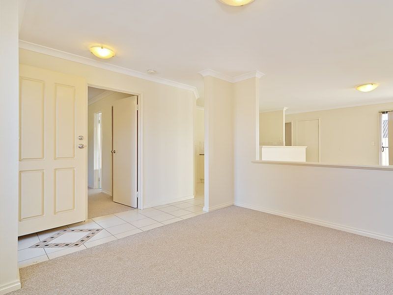 11/13 Rimmington Court, South Lake WA 6164