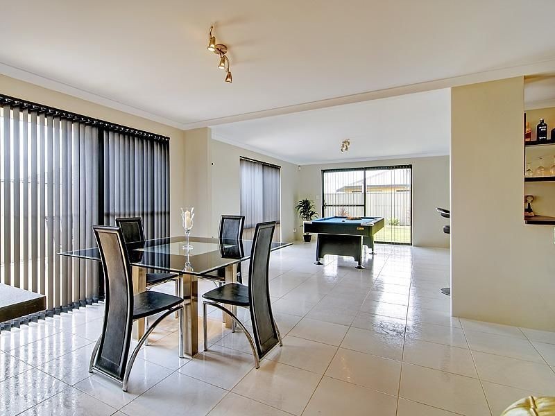 180 Lyon Road, Aubin Grove WA 6164