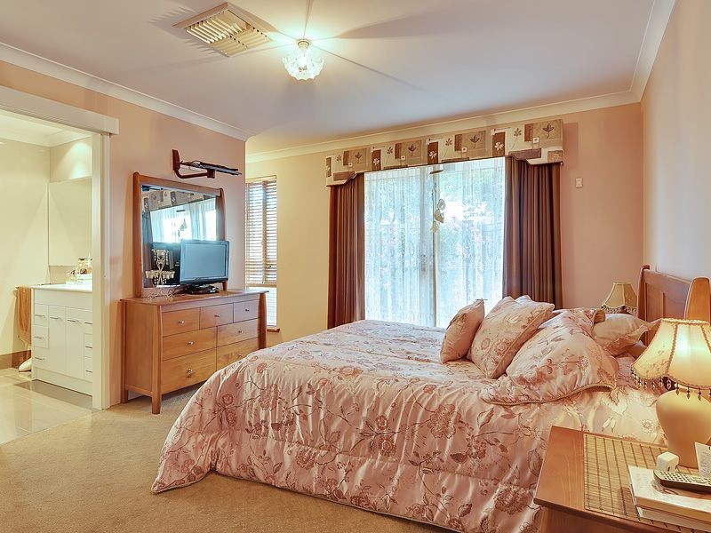 89 Beasley Road, Leeming WA 6149