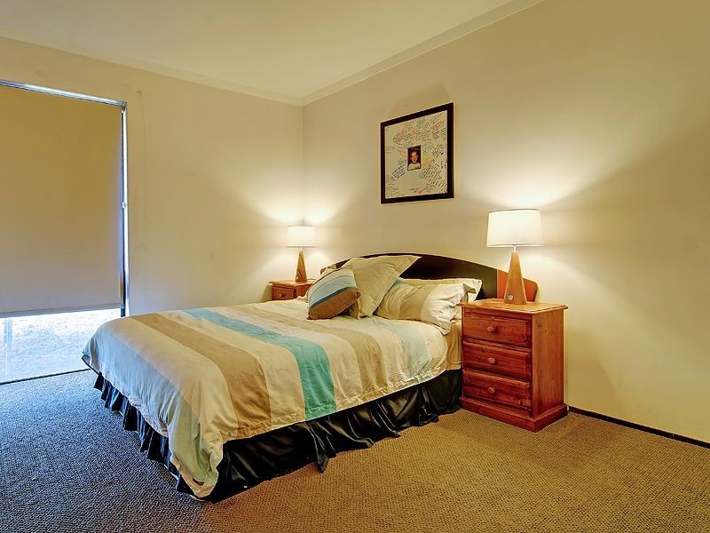 6 Endeavour Avenue, Bull Creek WA 6149