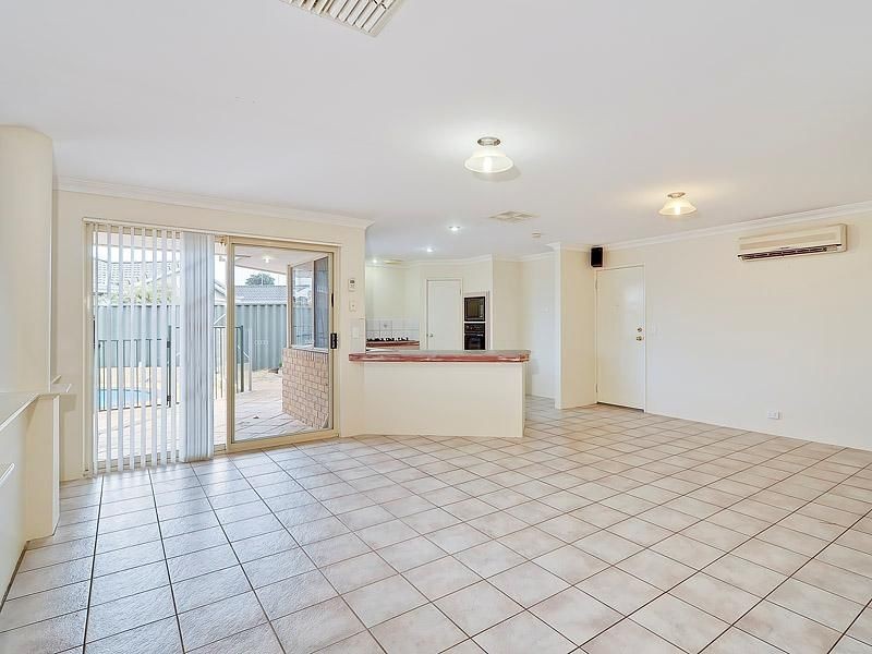 18 Athel Court, Leeming WA 6149