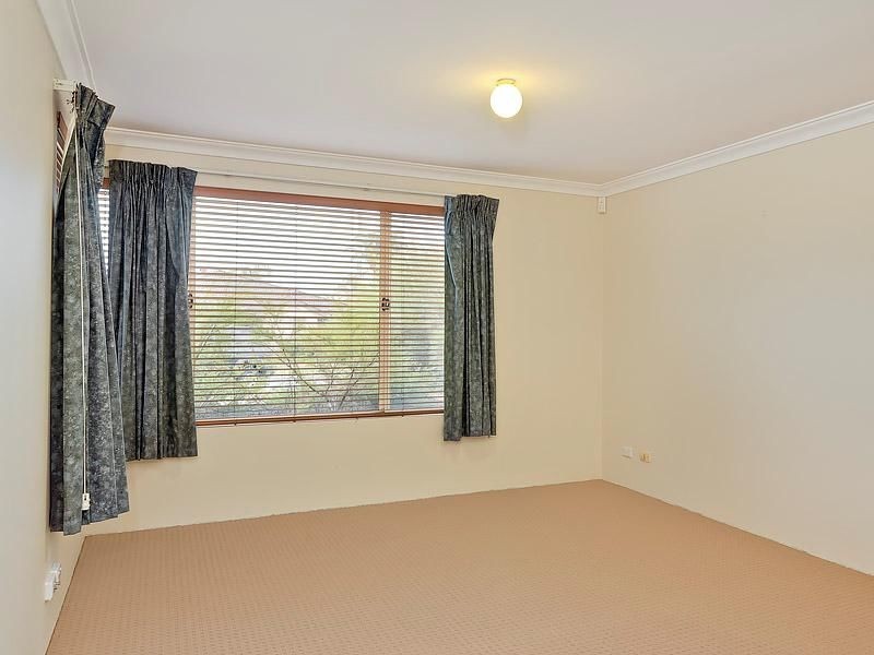18 Athel Court, Leeming WA 6149