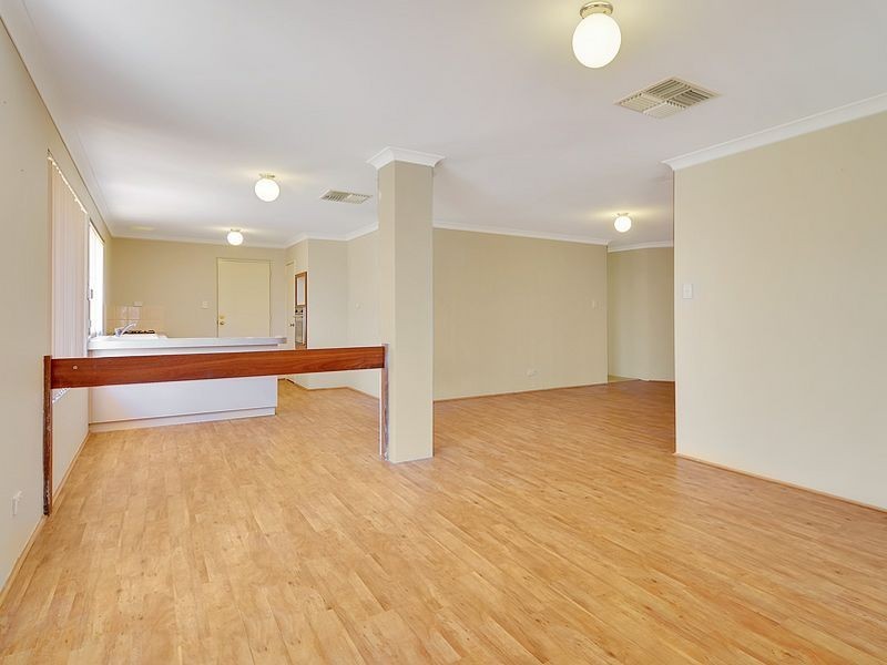 19 Lydiard Retreat, Canning Vale WA 6155