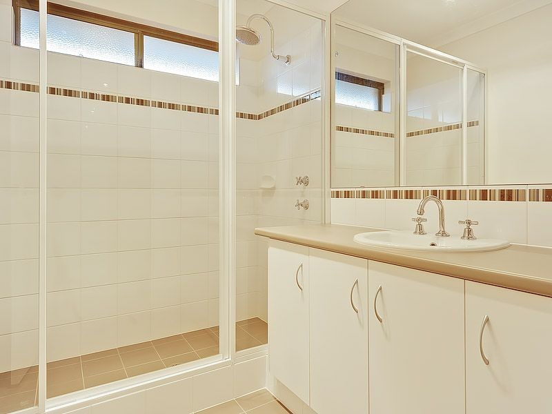 10 Trinity Close, Canning Vale WA 6155