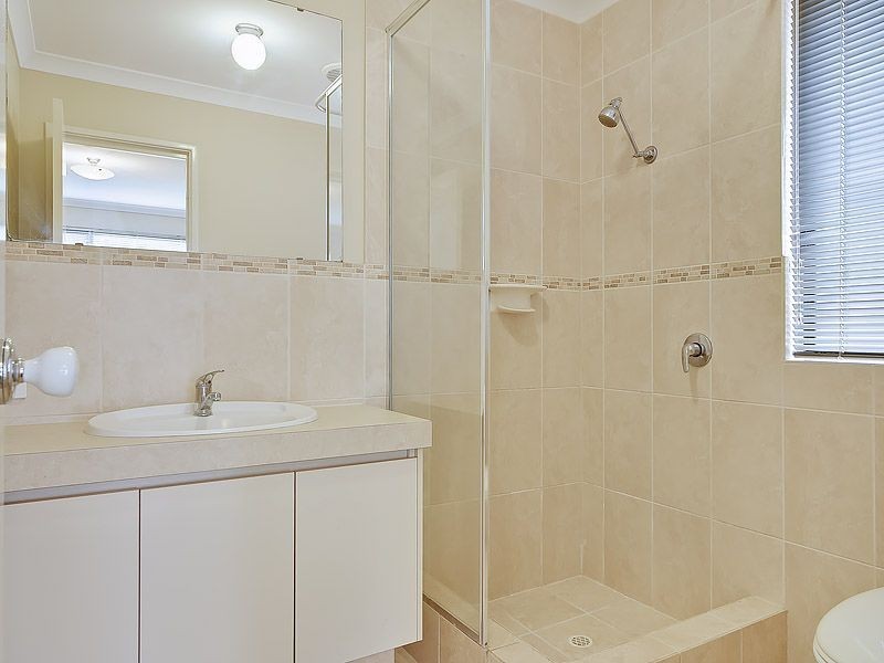 17 Mosman Loop, Success WA 6164