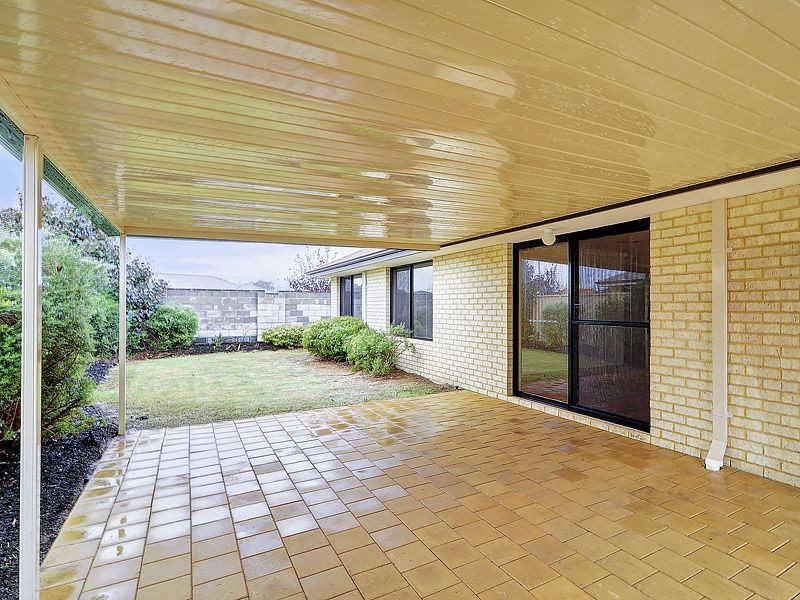 17 Mosman Loop, Success WA 6164