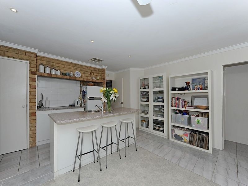 77 Casserley Drive, Leeming WA 6149