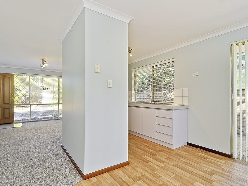 8/28 Collinson Way, Leeming WA 6149