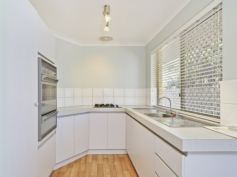 8/28 Collinson Way, Leeming WA 6149