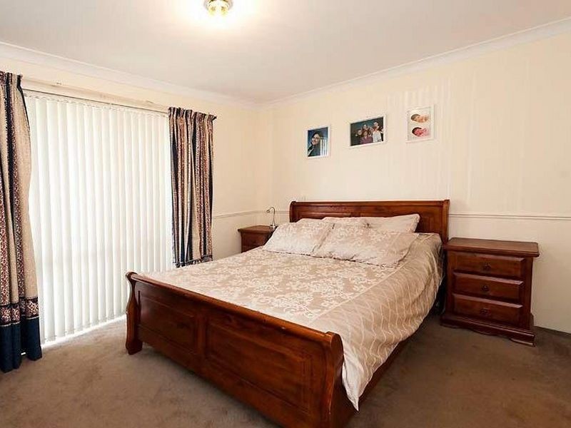 28 Forrest Lakes Drive, Thornlie WA 6108