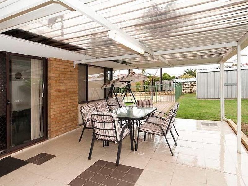 28 Forrest Lakes Drive, Thornlie WA 6108
