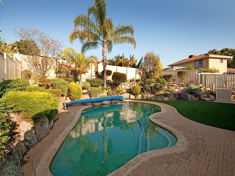 3 Olsen Court, Leeming WA 6149