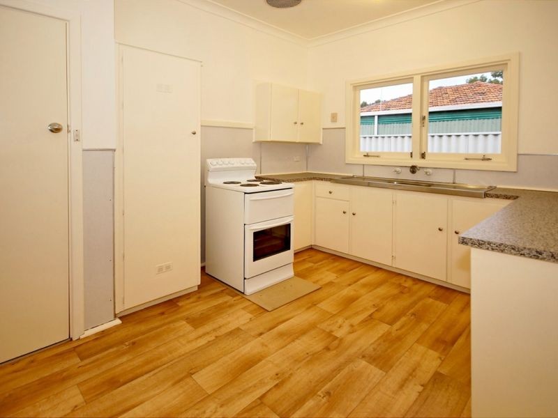 33 Markham Way, Balga WA 6061