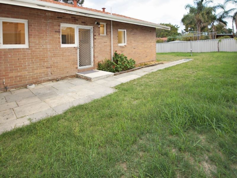 33 Markham Way, Balga WA 6061