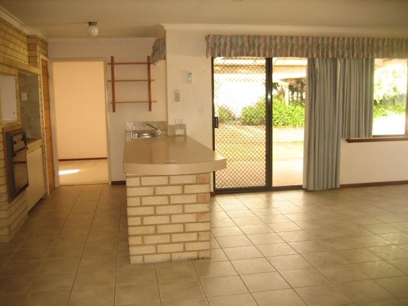 38 Broadbent Loop, Leeming WA 6149