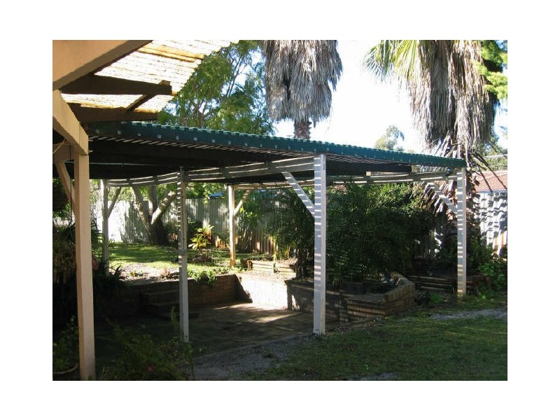 8 Dain Court, Leeming WA 6149