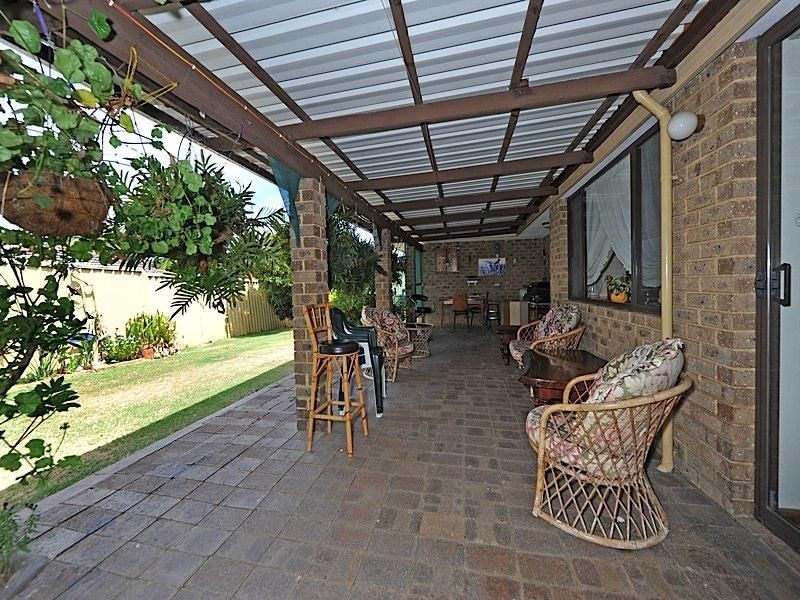 13 Mifflin Place, Leeming WA 6149